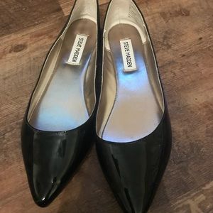 Steve Madden black flats